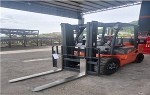 防爆內燃平衡重式叉車改裝CPCB30