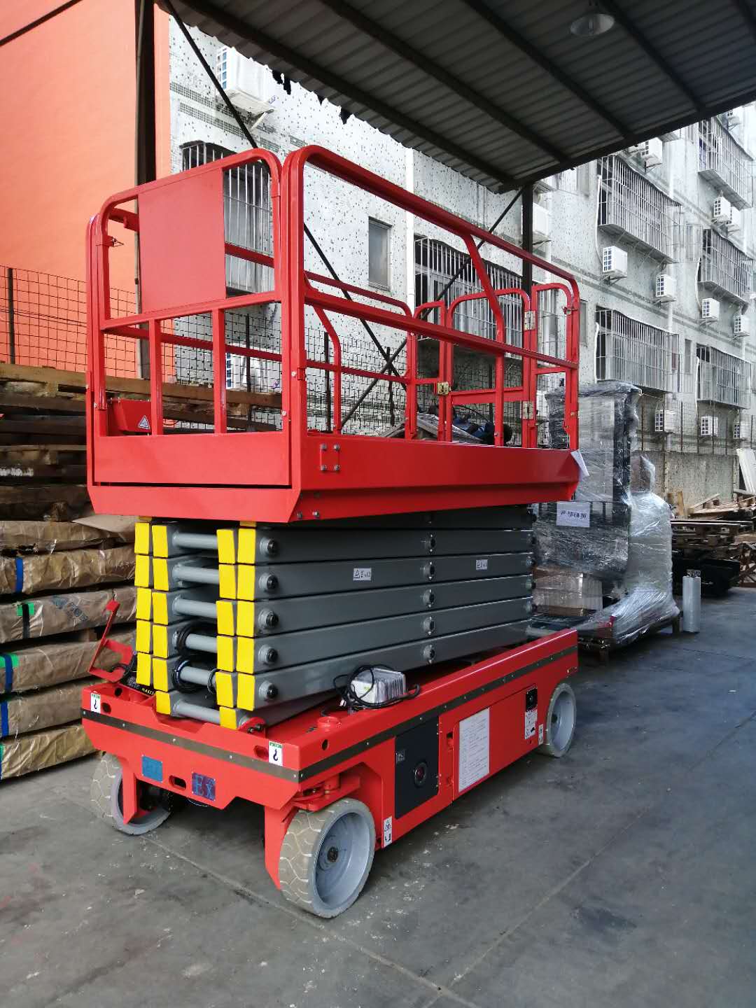 防爆電動(dòng)剪叉式高空作業(yè)平臺