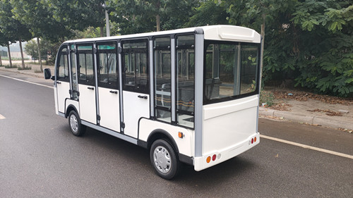 11座封閉車 11座封閉車