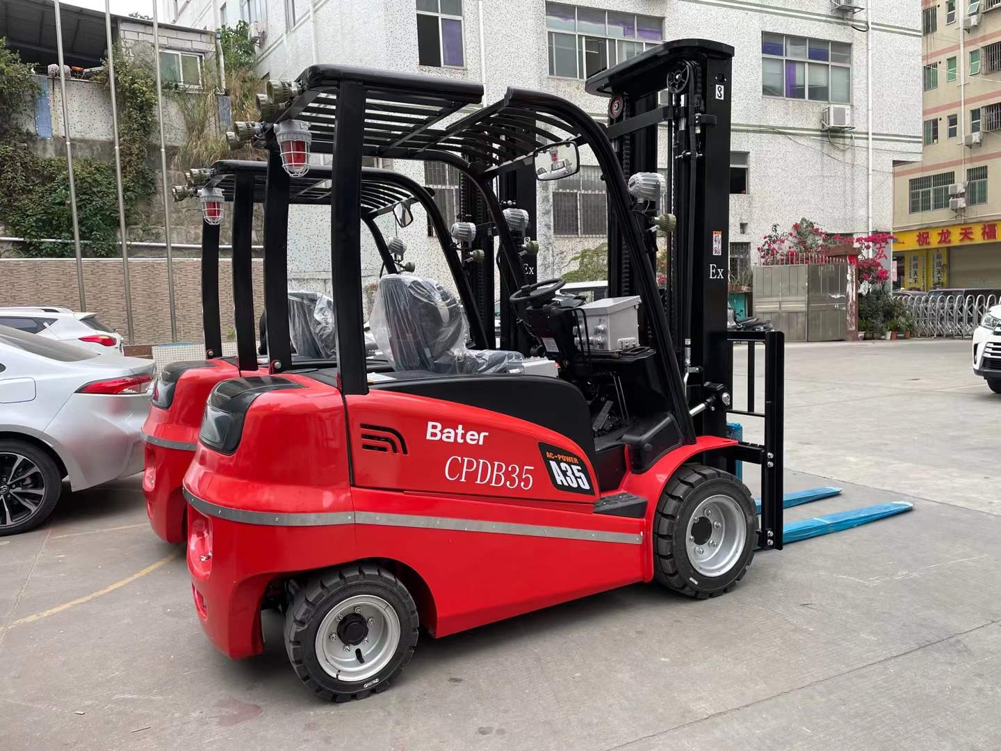 防爆叉車堆高車出貨現場