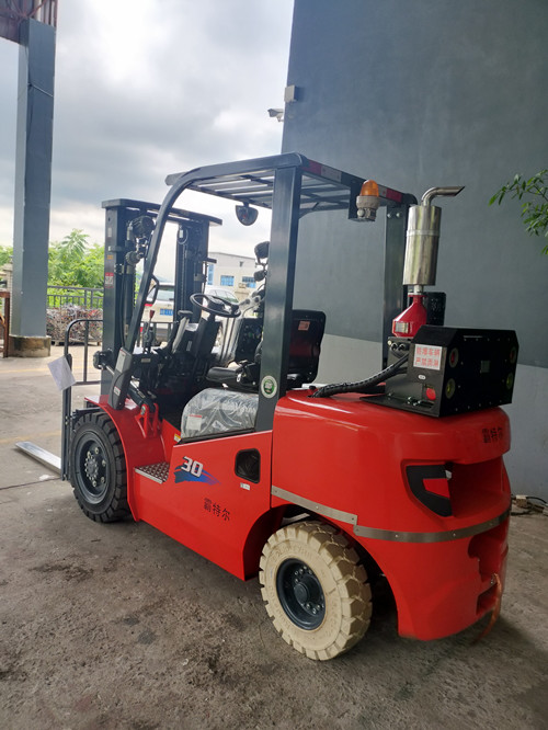 防爆內燃平衡重式叉車