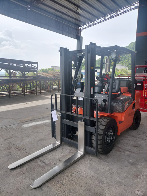 防爆內燃平衡重式叉車改裝CPCB30